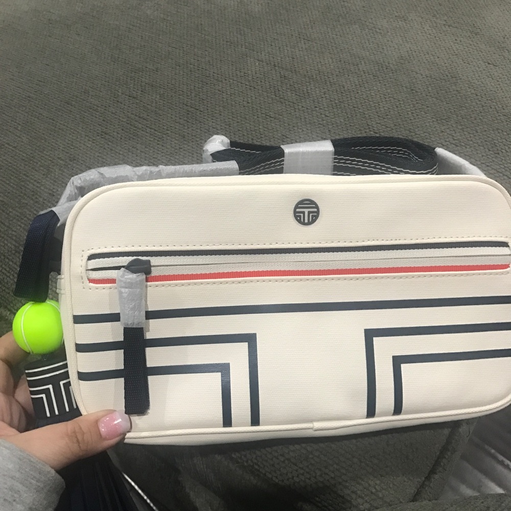 Toe Burch cross body